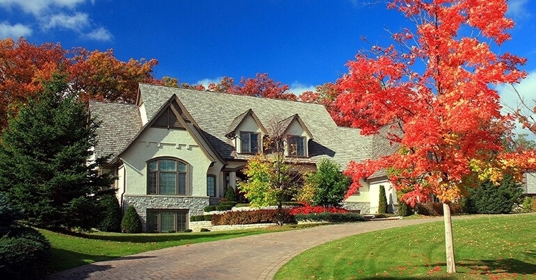 Neighborhoods with character and appeal in Minneapolis, MN