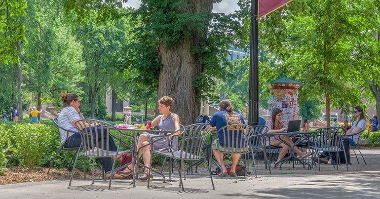 High living standard and excellent services in Minneapolis, MN