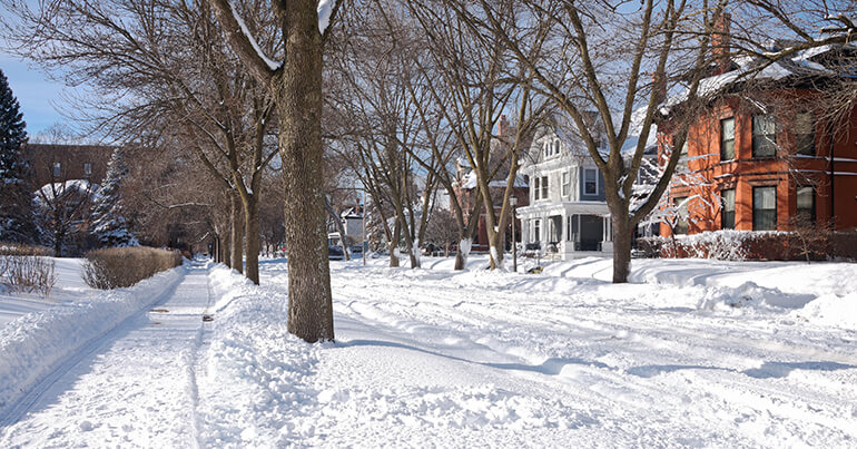 Pros and cons for living in St. Paul, MN